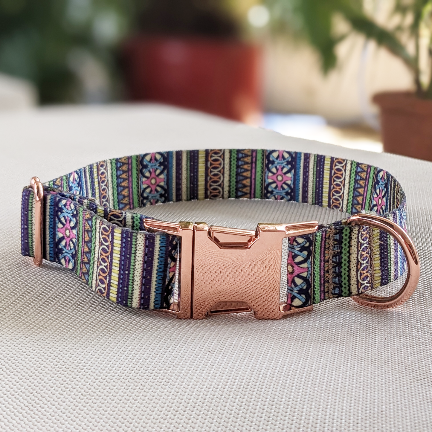 Small: Ethnic Classic Collar