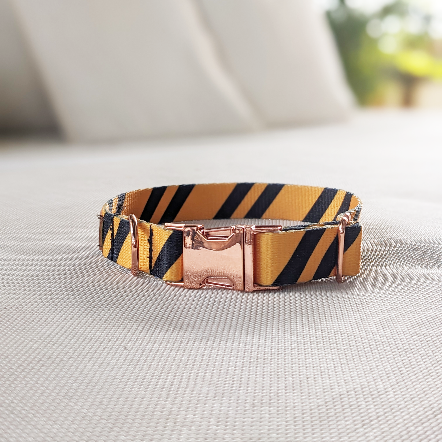 Small: Harry Potter Hufflepuff Classic Collar