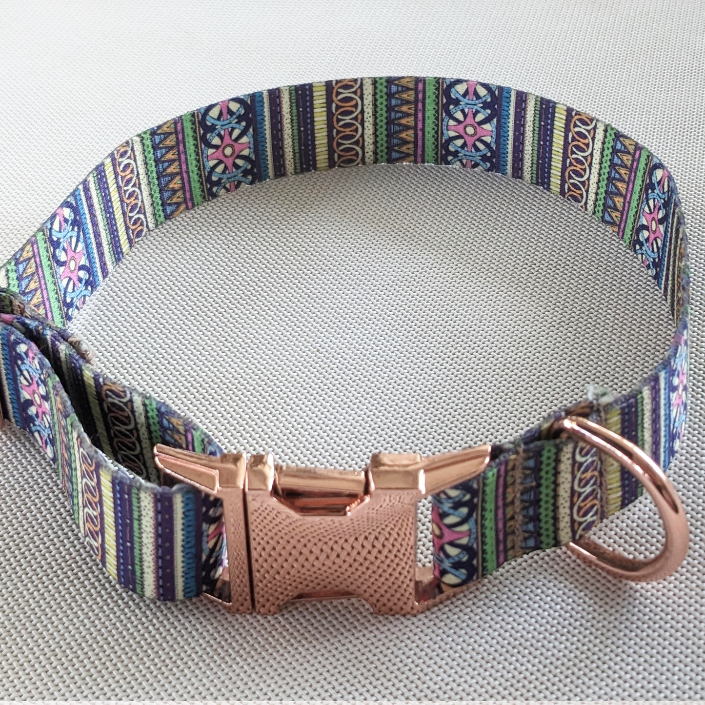 Large: Ethnic Classic Collar